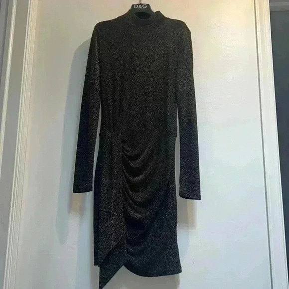 REFORMATION Paprika Dress - Picture 1 of 9